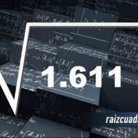Resultado de la raíz de 1611