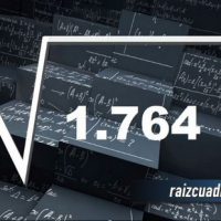 Resultado de la raíz de 1764