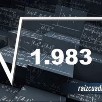 ¿Qué se obtiene al resolver la raíz de 1983?
