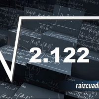 ¿Cuál es el resultado de la raíz de 2122?