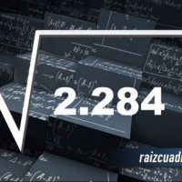 ¿Qué resultado obtenemos al resolver la raíz cuadrada de 2284?