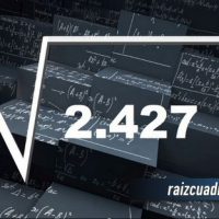 ¿Cuál es la raíz cuadrada de 2427?