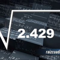 Resultado de la raíz de 2429