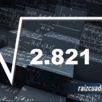 Resultado de la raíz cuadrada de 2821