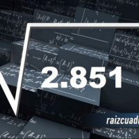 Resultado de la raíz de 2851