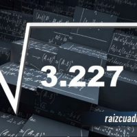 ¿Cuál es la raíz de 3227?