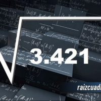 ¿Qué resultado obtenemos al resolver la raíz cuadrada de 3421?