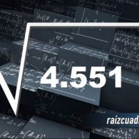 Resultado de la raíz cuadrada de 4551