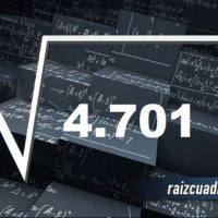 Resultado de la raíz de 4701