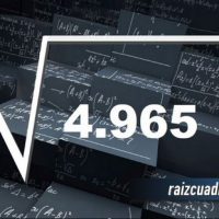 ¿Cuál es el resultado de la raíz de 4965?