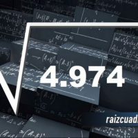 Resultado de la raíz cuadrada de 4974