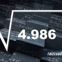 Resultado de la raíz cuadrada de 4986