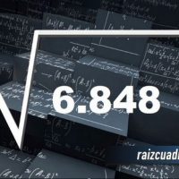 Resultado de la raíz de 6848