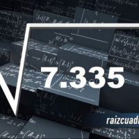 ¿Qué se obtiene al resolver la raíz de 7335?