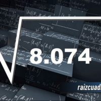 ¿Qué se obtiene al resolver la raíz cuadrada de 8074?