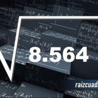 ¿Cuál es el resultado de la raíz de 8564?