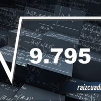 Resultado de la raíz cuadrada de 9795